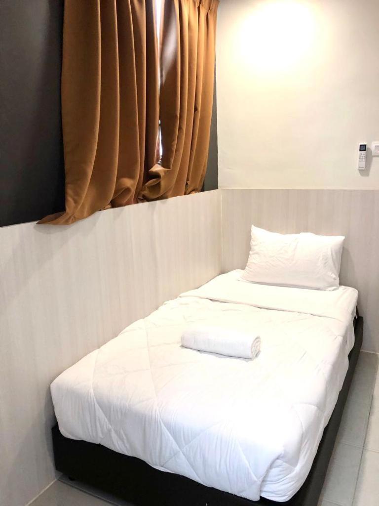 Garden Inns Motel Kangar Esterno foto