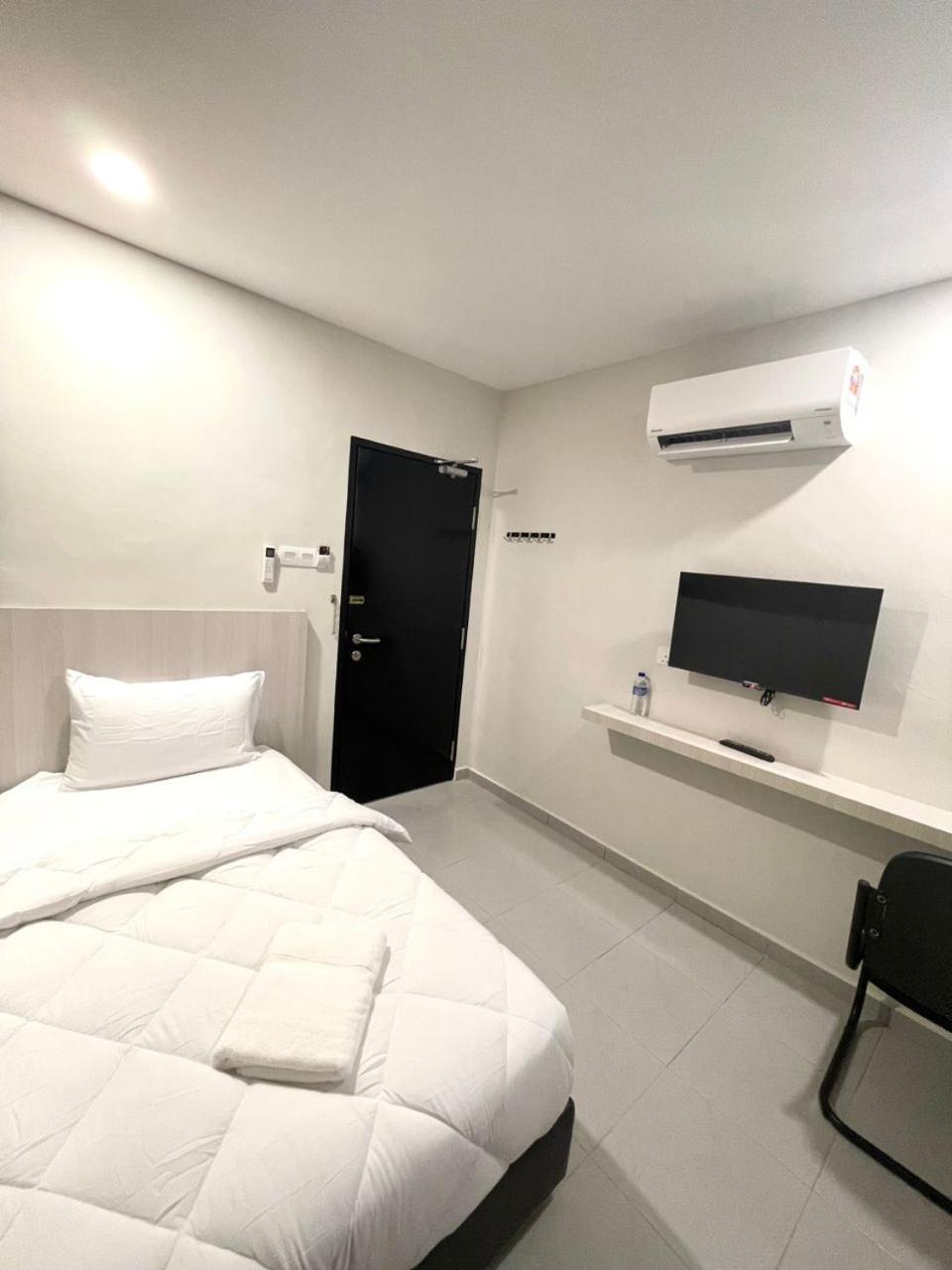 Garden Inns Motel Kangar Esterno foto